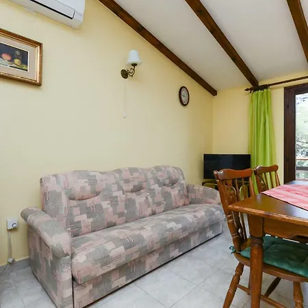 Ilas Dugi Otok * Sali