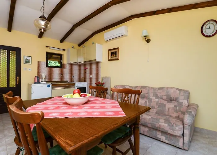 Ilas Dugi Otok * סאלי