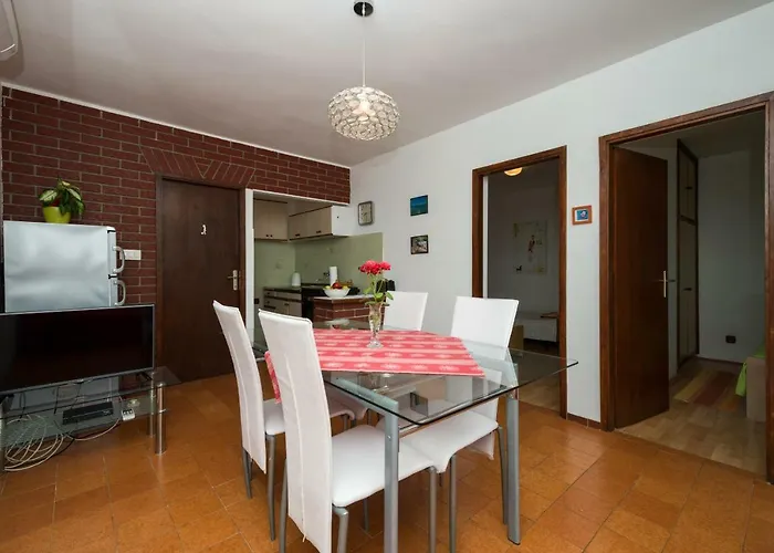 Ilas Dugi Otok 아파트 *