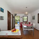 Ilas Dugi Otok דירה